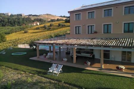 Annarella Apartment Carassai